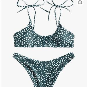 Polka dot tie shoulder bikini set